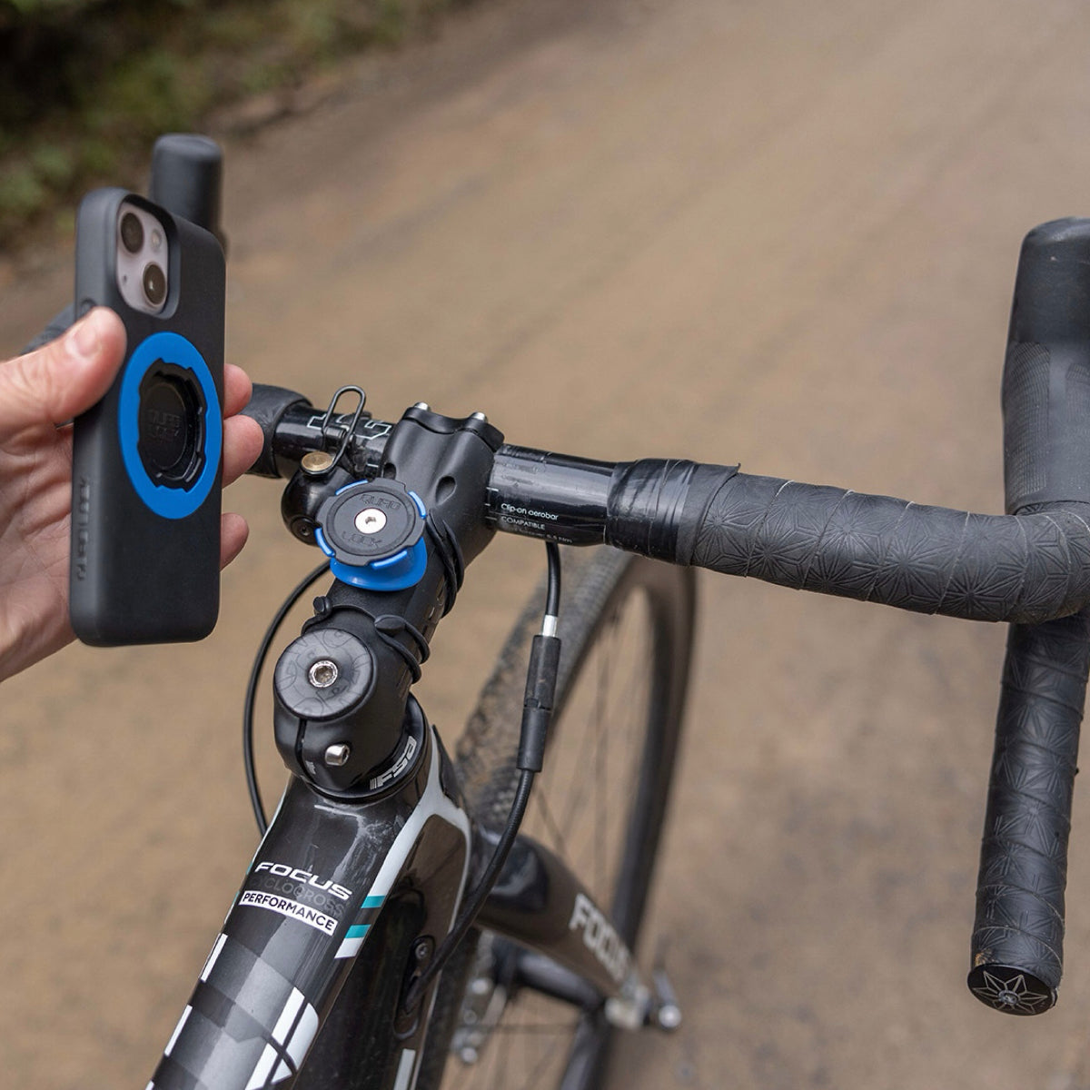 Quad Lock Cycling - Handlebar/Stem Mount